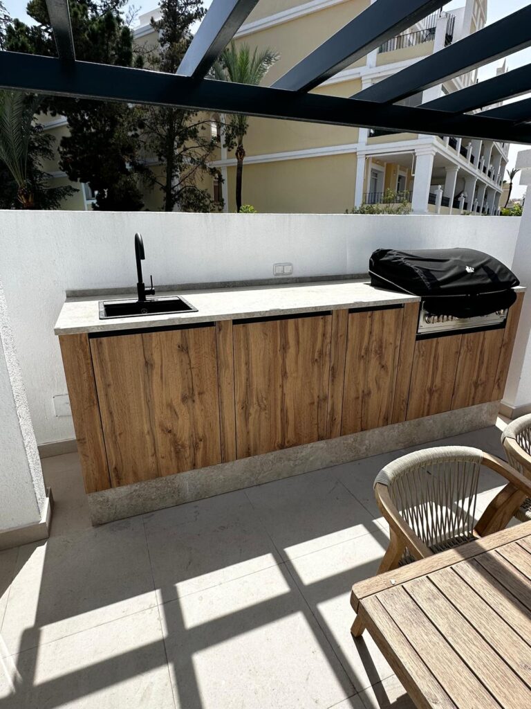Cocina exterior marbella diseño dk cocina integral studio dk grupo