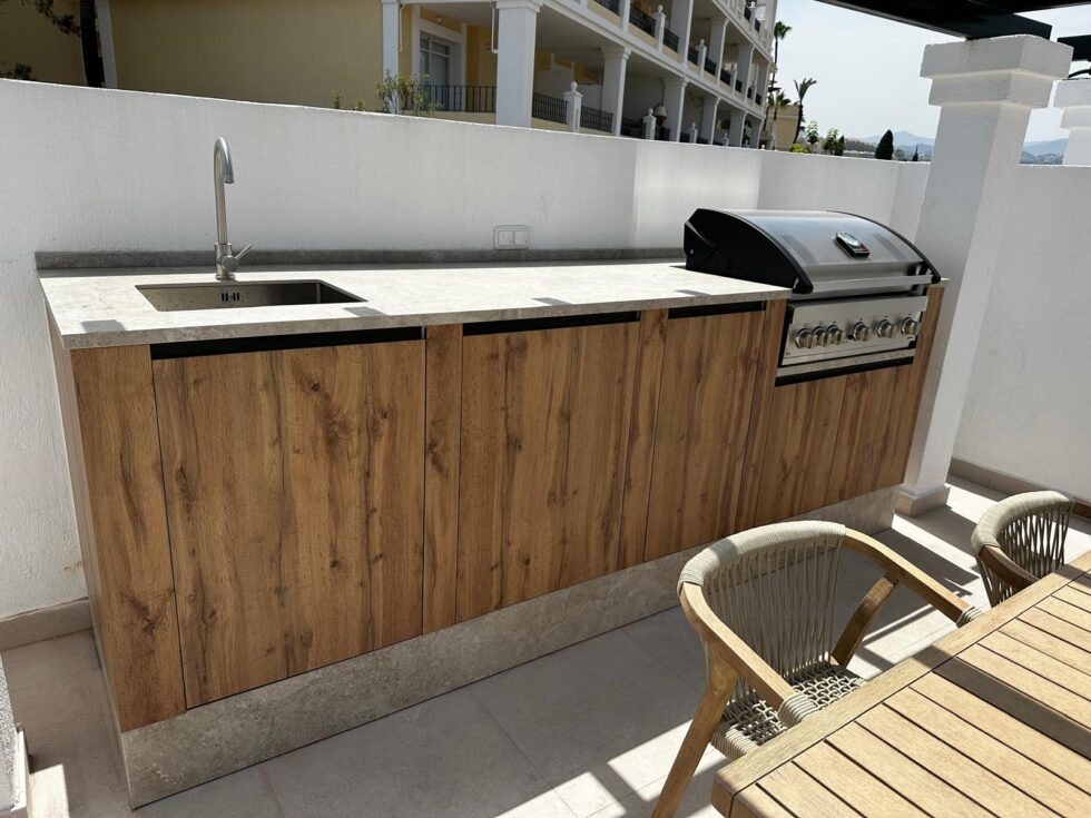 Cocina exterior marbella diseño dk cocina integral studio dk grupo