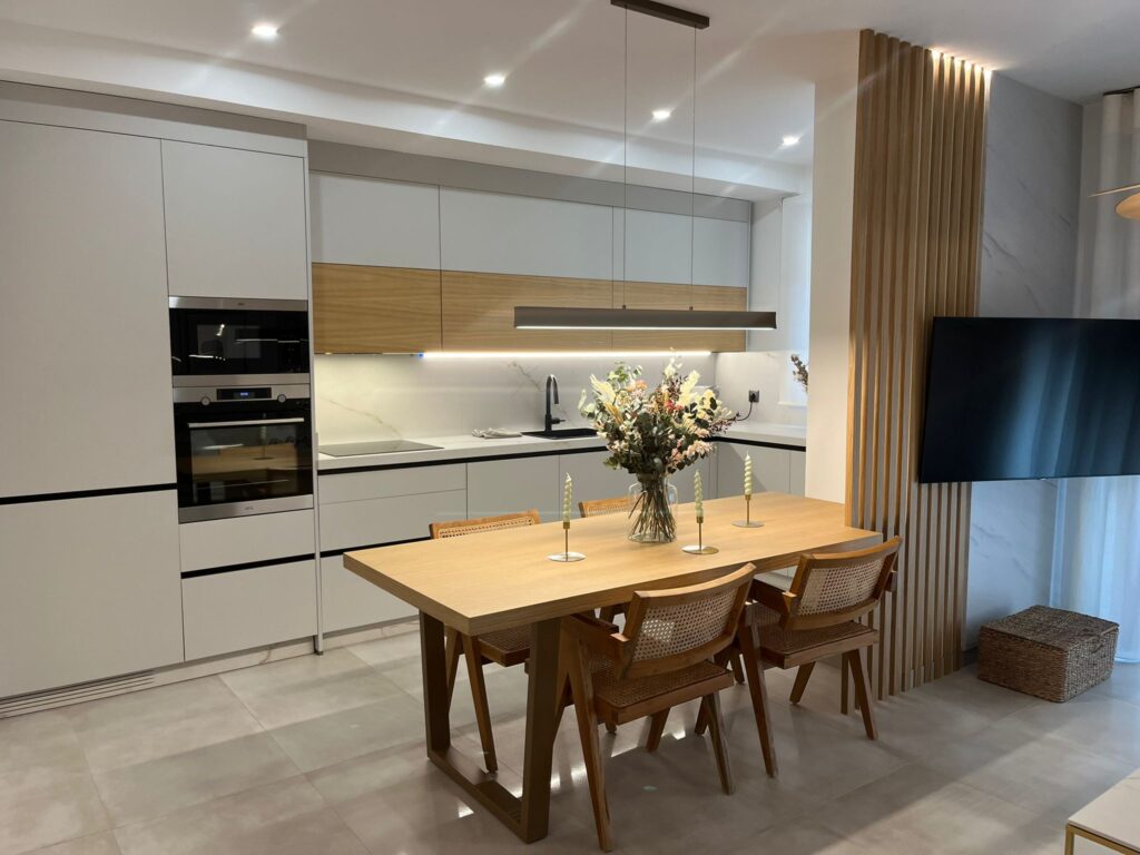 DK grupo interiorismo decoracion espacios cocina salon malaga marbella estepona sotogrande jaen